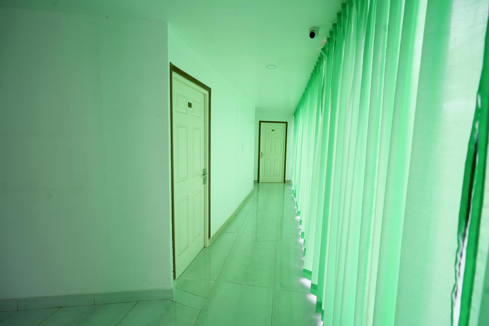 Amsher Suit Lulu Mall Road Hotel Kochi Exterior photo