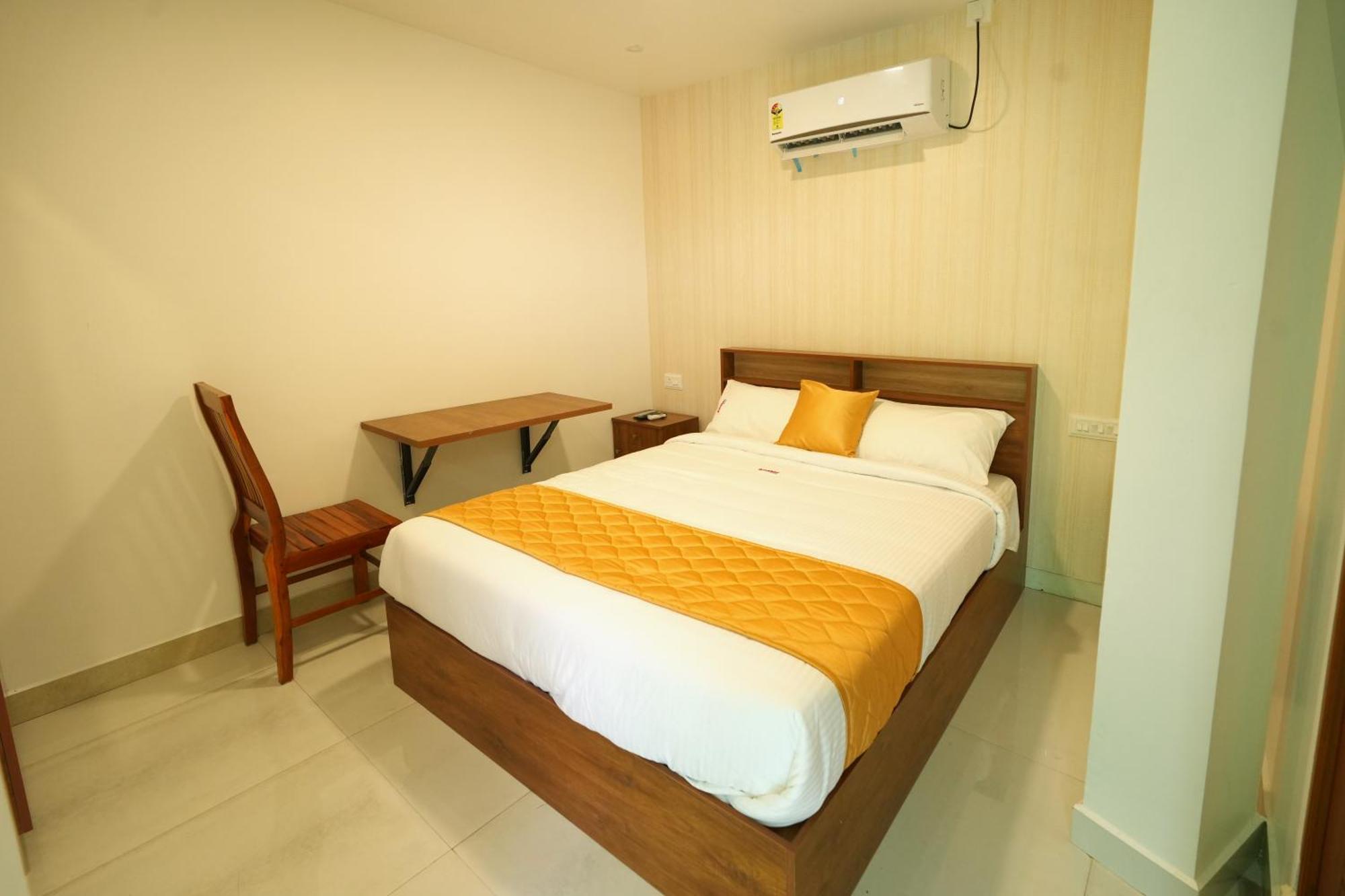 Amsher Suit Lulu Mall Road Hotel Kochi Exterior photo