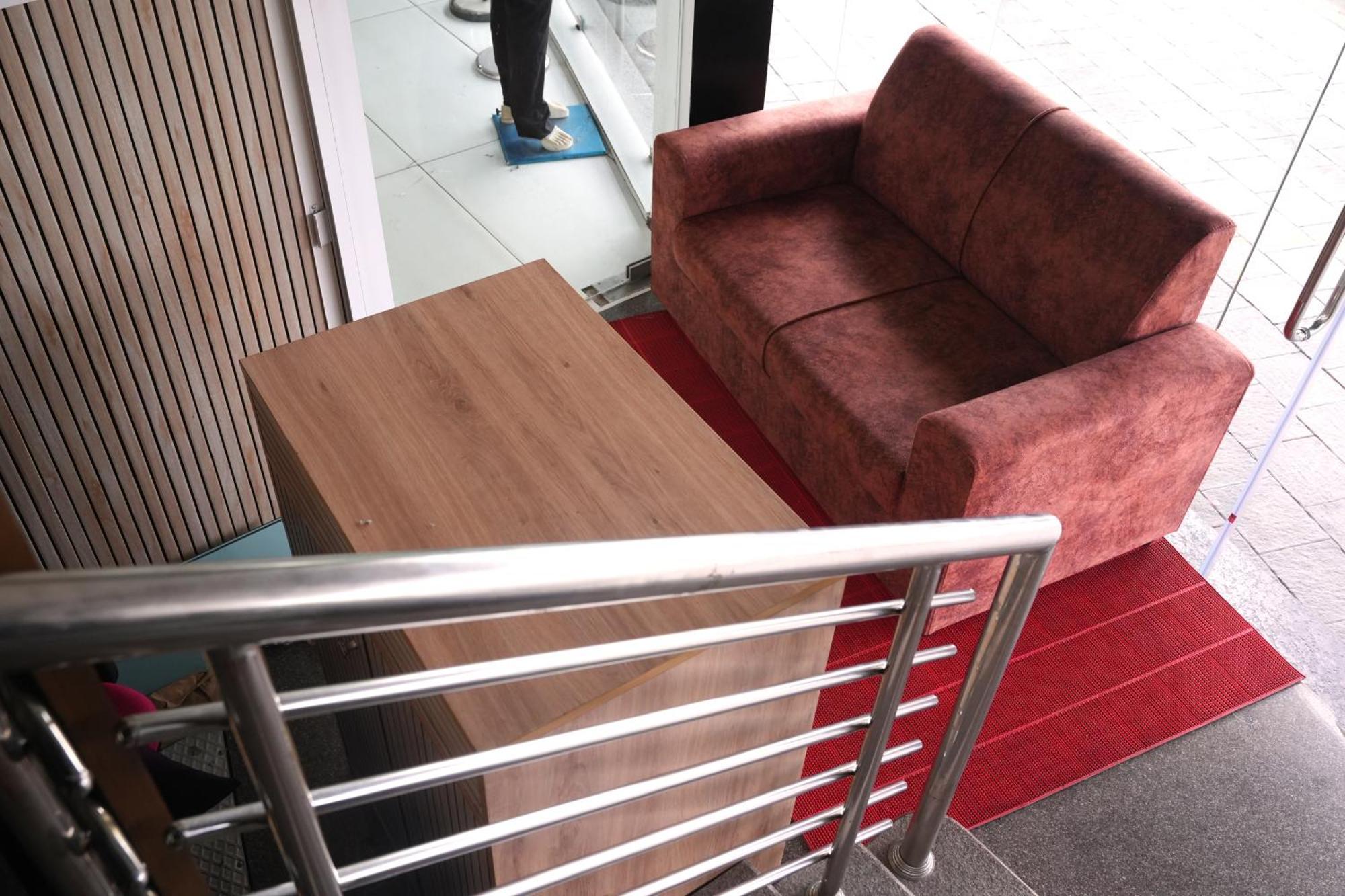 Amsher Suit Lulu Mall Road Hotel Kochi Exterior photo